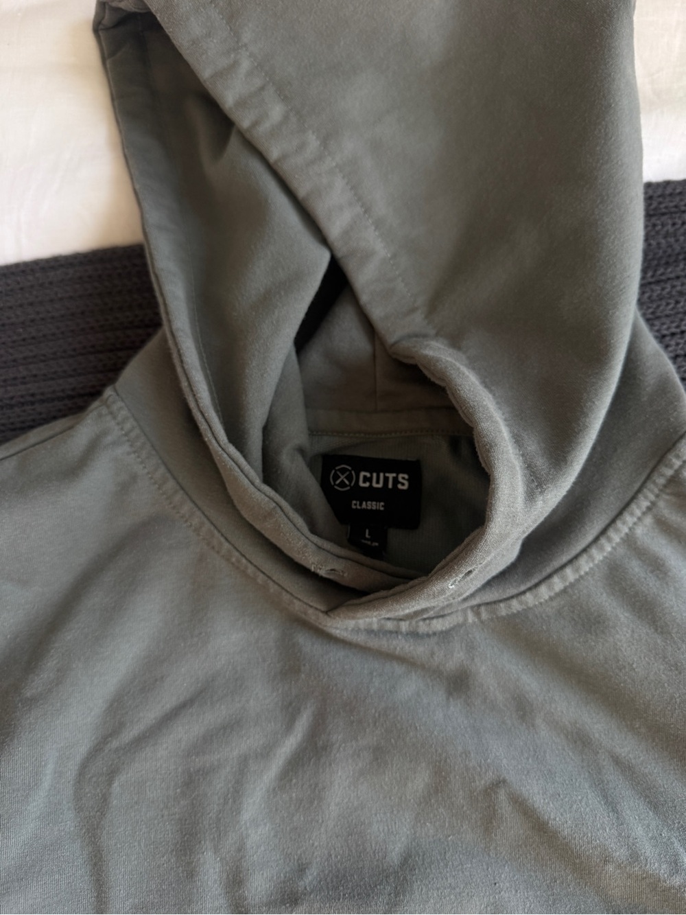 Cuts Sage Hoodie L